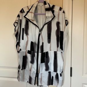 Lysee oversized slip on top